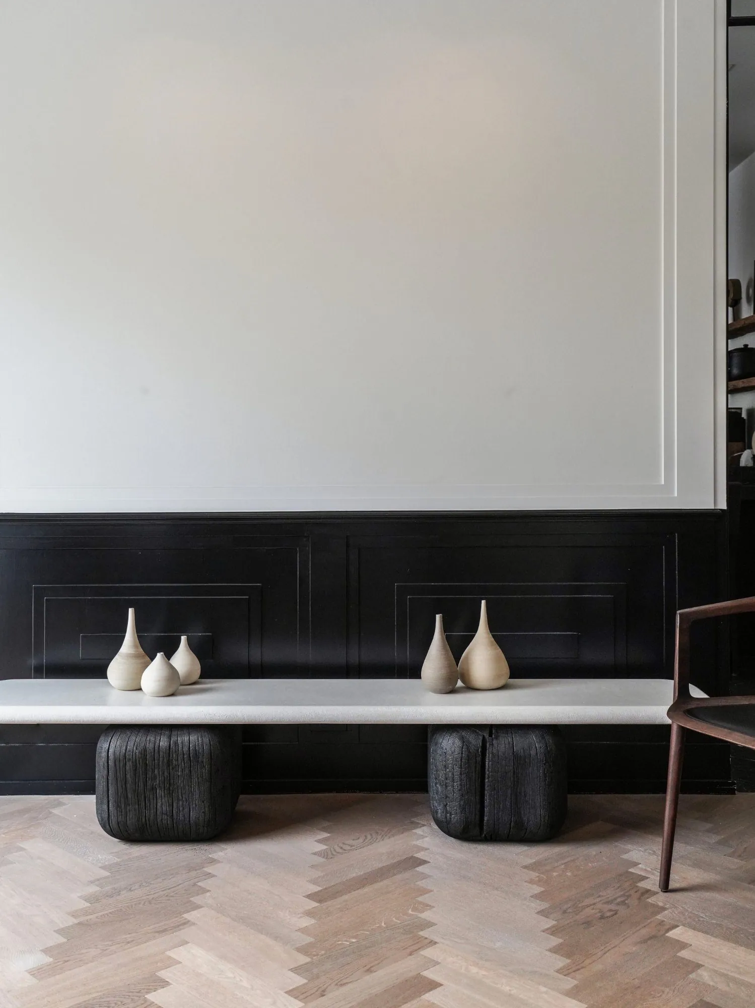 SAIKORO, meubelontwerp voor liz tables, Design
