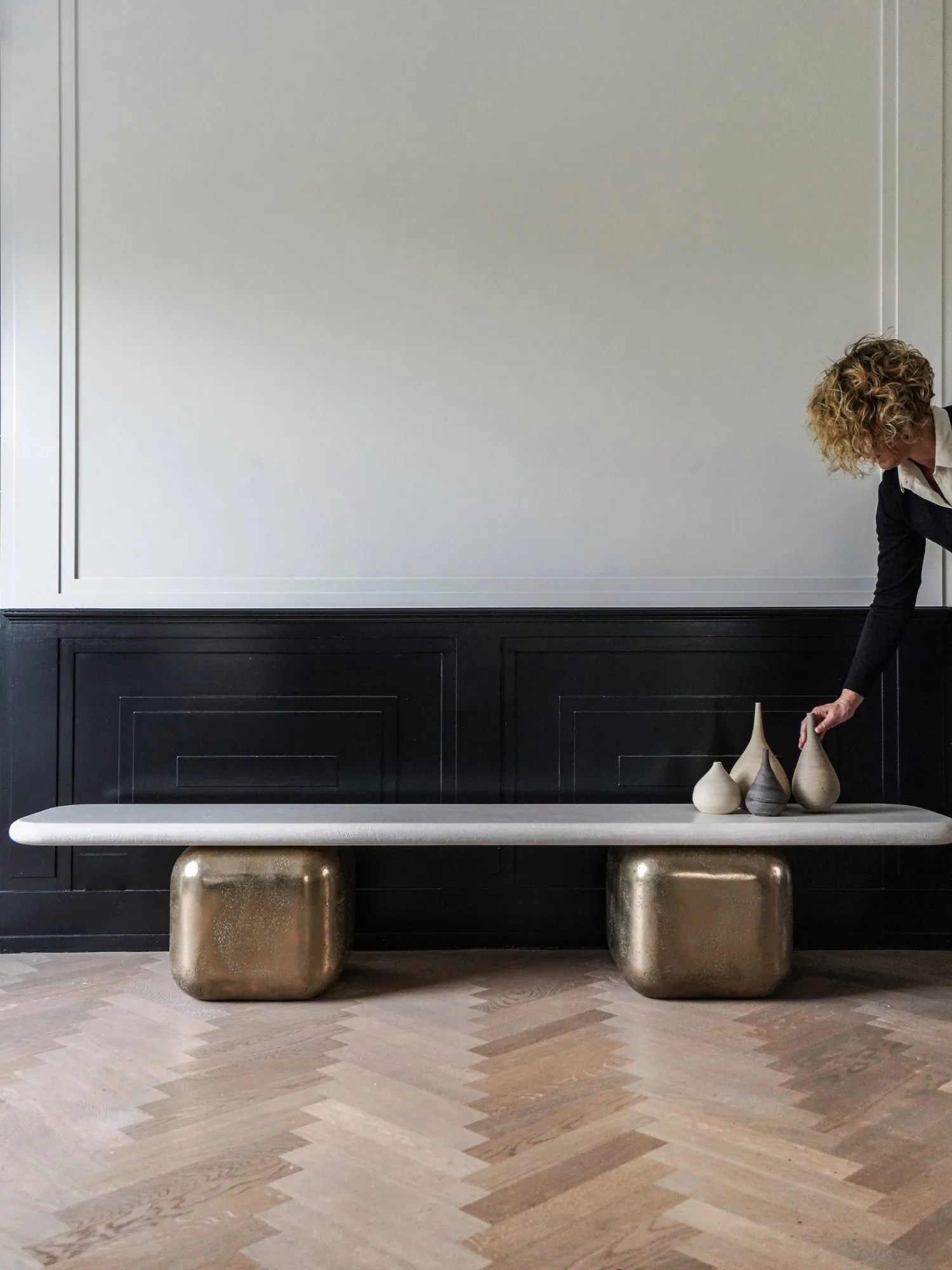 SAIKORO, meubelontwerp voor liz tables, Design