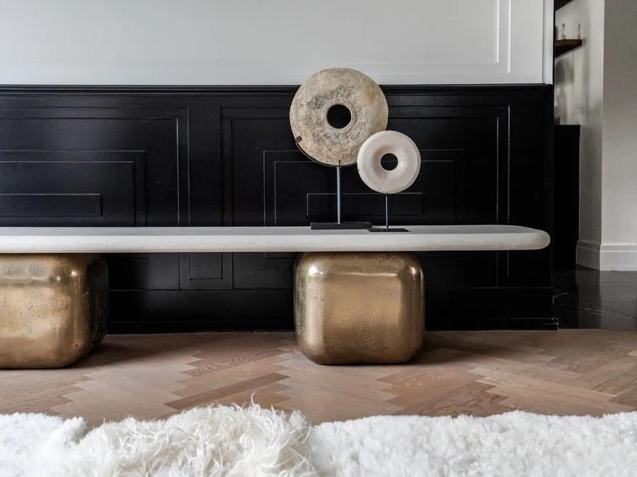SAIKORO, meubelontwerp voor liz tables, Design
